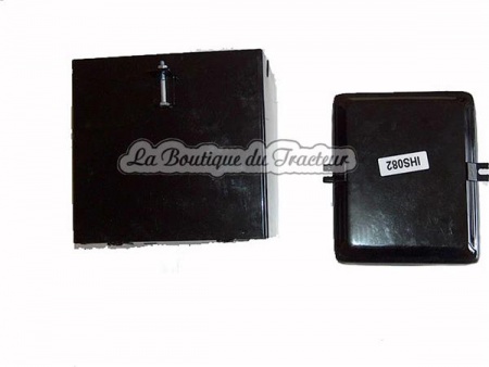 FARMALL C complete battery box