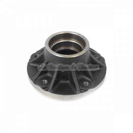 IH 644 ->1246 front wheel hub