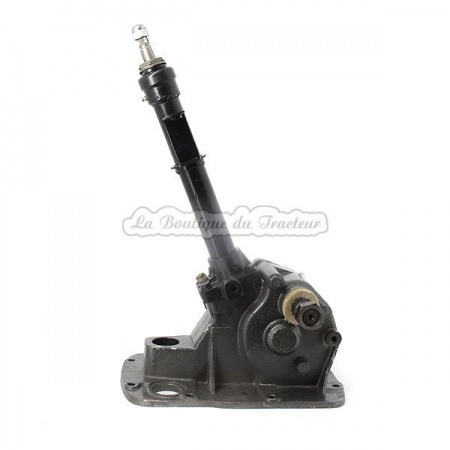 MF 135 steering box assembly (splined type)
