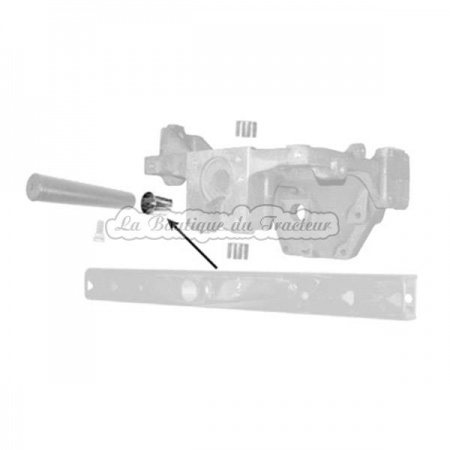 MF135/140 trunion pin front bush 1660114M2