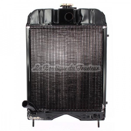 Radiateur MF 35, 835 4 cylindres 894357M92